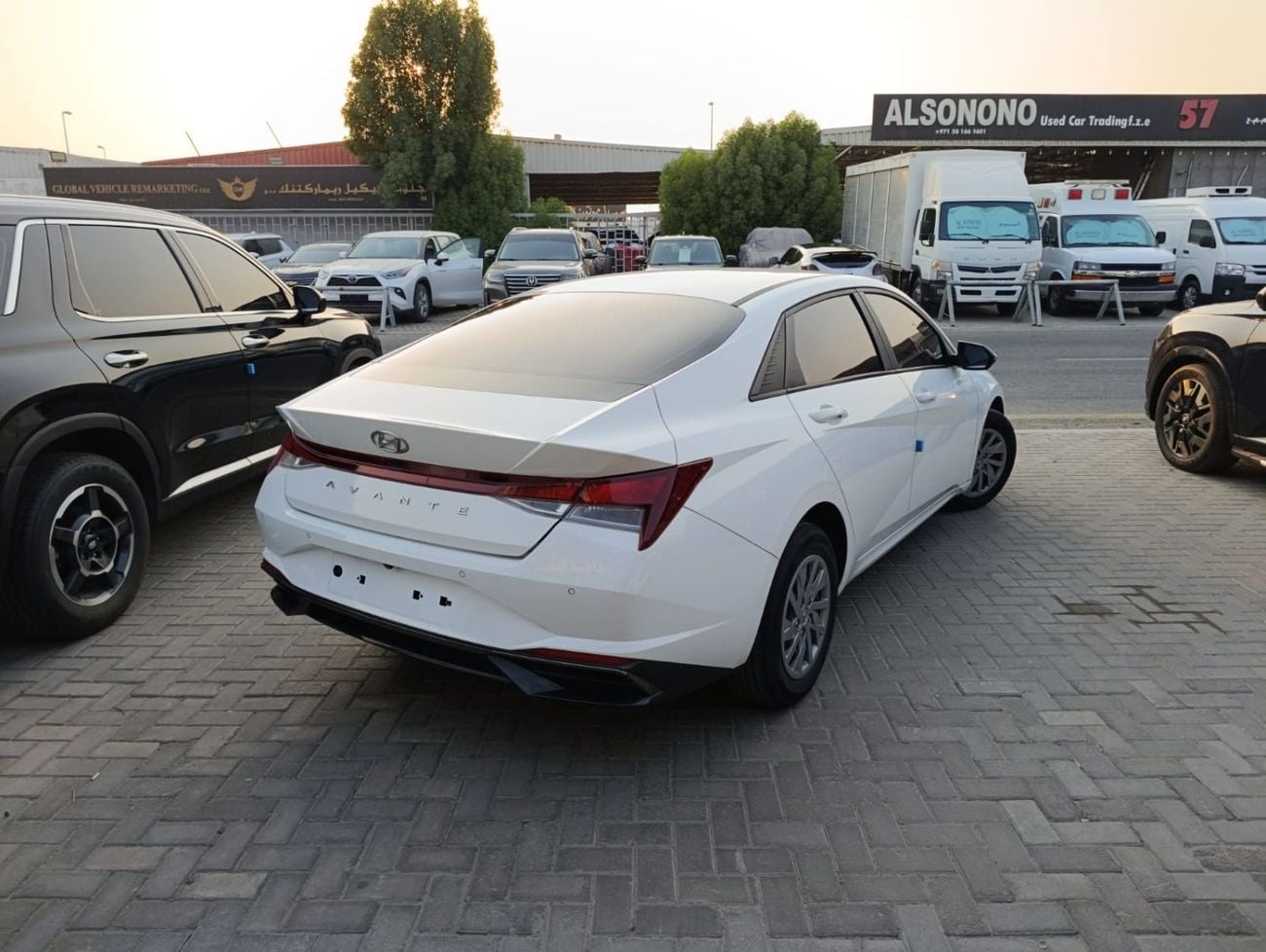 هيونداي إلانترا Smart 1.6L
