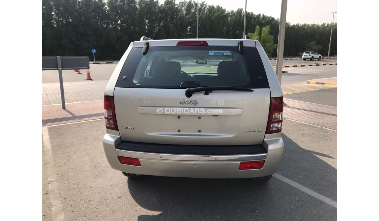 Jeep Grand Cherokee 2008 gcc very celen car
