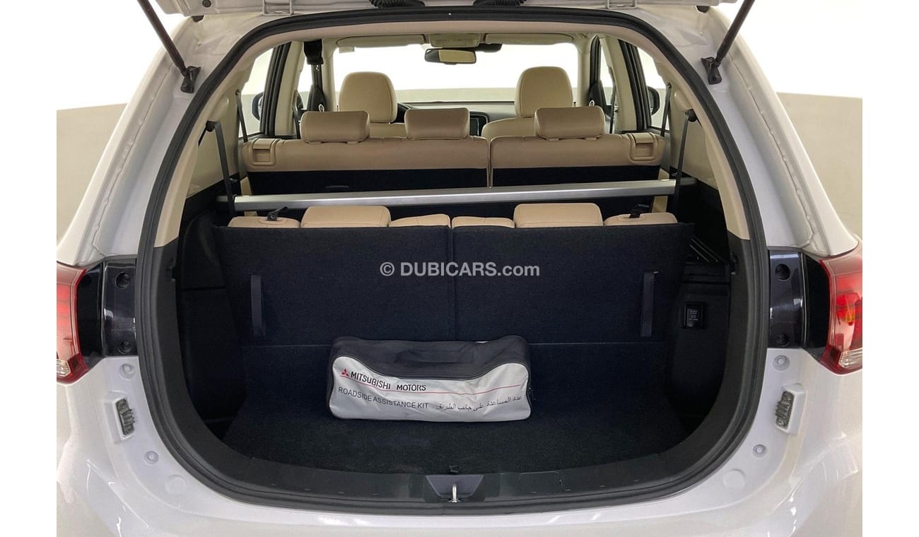 مرسيدس بنز S 550 5.5L-8 CYL-FULL OPTION -JAPANESE SPEC -EXCELLENT CONDITION