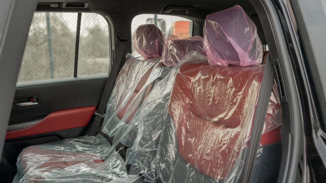 Toyota Land Cruiser 2026 Toyota Land Cruiser VXR 3.5L AT Petrol (Saudi Specs) Black