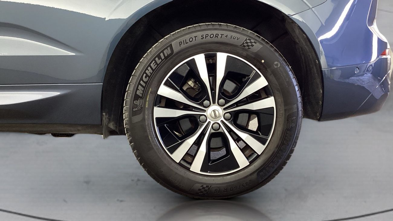 فولفو XC 60 B5 CORE AT | شامل الضمان | 0 ﺪﻔﻋﺓ ﺃﻮﻟﻯ