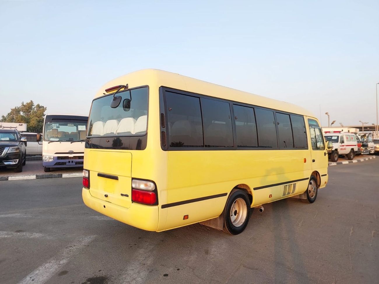 تويوتا كوستر 2015 TOYOTA COASTER BUS RHD 4.0 L DIESEL AUTOMATIC (PM02874)