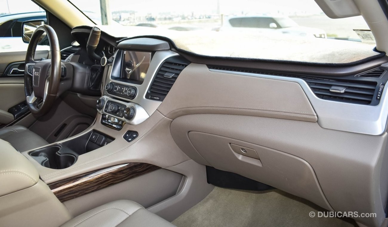 Used GMC Yukon 2017 for sale in Sharjah 557359