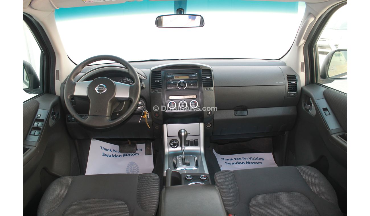 Nissan Pathfinder XE 4.0L 2014 MODEL