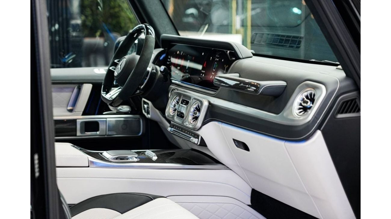 Mercedes-Benz G 63 AMG Mercedes-Benz G 63 | 2025 GCC 0km | Agency Warranty | Double Night Package | 360 View | 22 Inch Rims