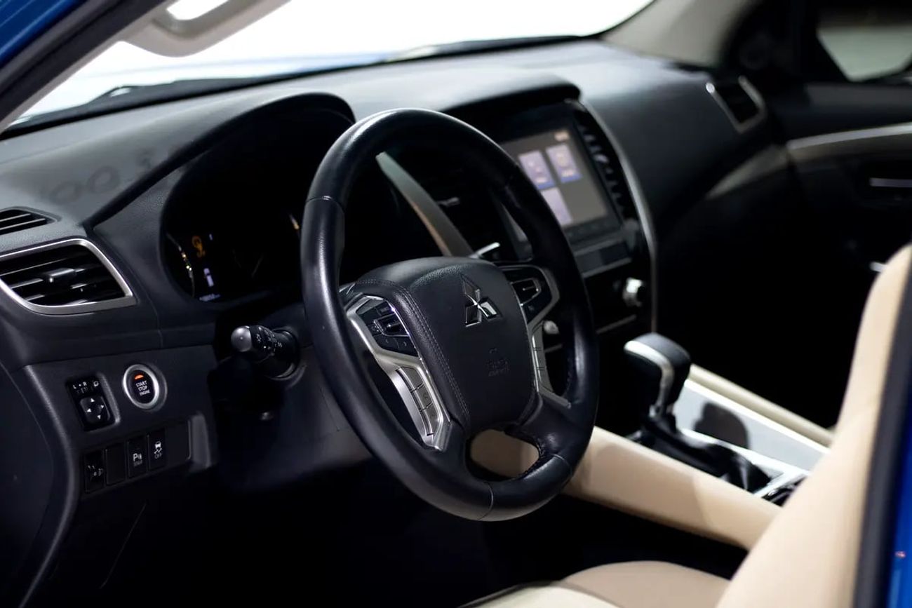 Mitsubishi Montero Sport Montero GLX Med Line| GCC Specs | Med Line | Excellent Condition