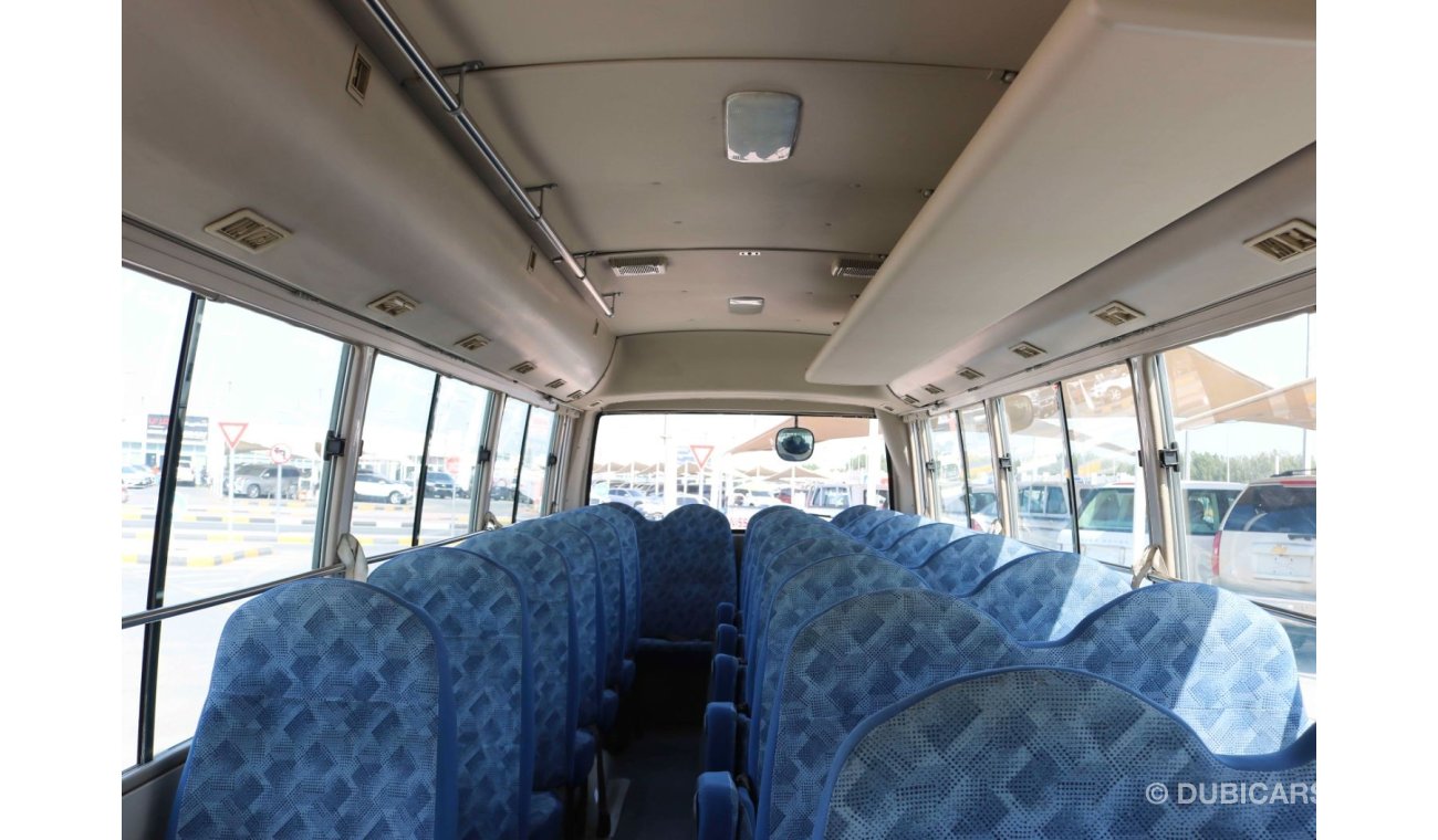 ميتسوبيشي روزا 2015 | 34 SEATER BUS WITH GCC SPECS AND EXCELLENT CONDITION