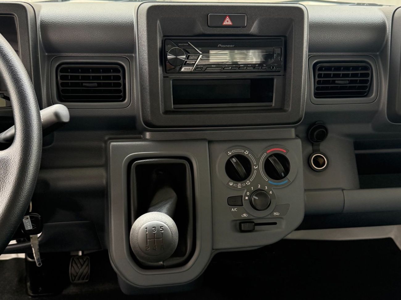 سوزوكي كاري 2026 SUZUKI CARRY 1.5 GCC EURO5 **EXPORT ONLY**التصدير فقط خارج الخليج**