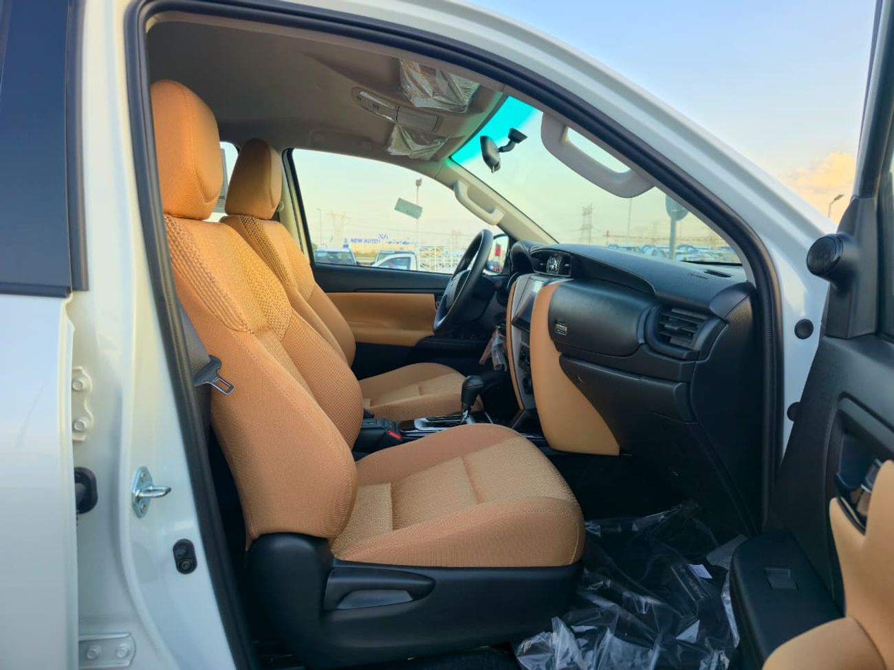 تويوتا فورتونر GX2 4X4 Diesel 2.4L