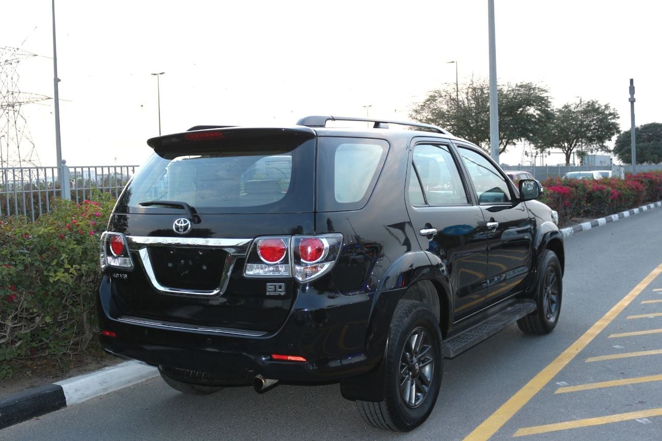 تويوتا فورتونر VXR 4.0L (278 HP)