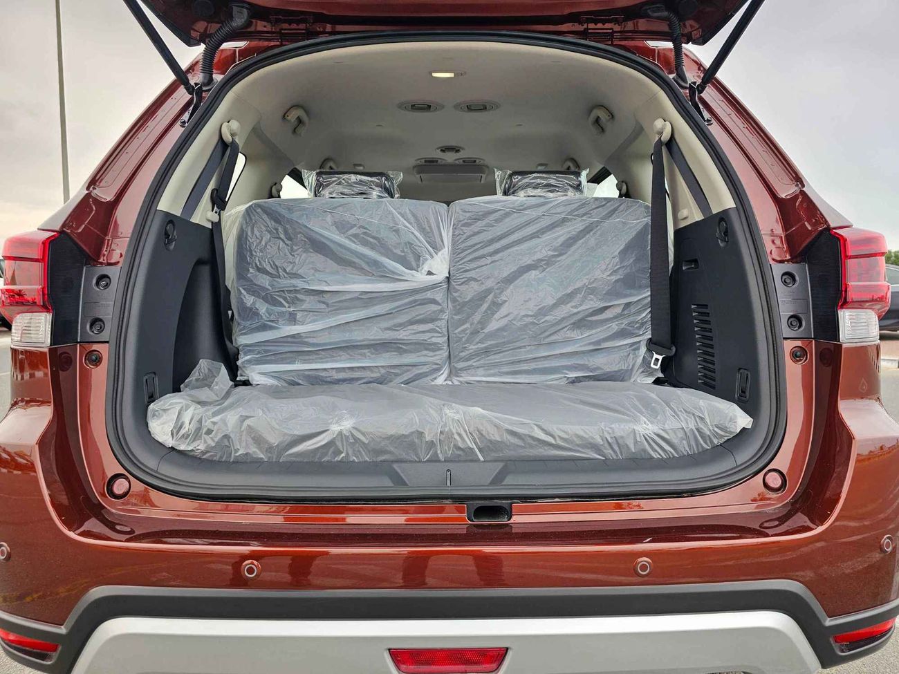 Nissan XTerra PLATINUM / 2.5L / LEATHER SEATS WITH "4" CAMERAS  (CODE # 67964)