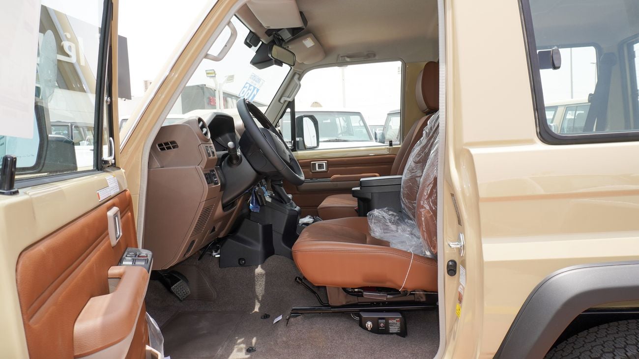 Toyota Land Cruiser 70 LX 2.8L DIESEL A/T