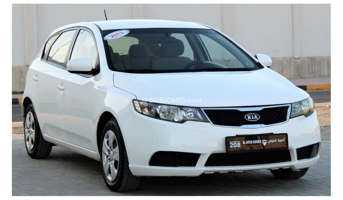 كيا سيراتو كيا سيراتو 2013 خليجي بحالة ممتازة بدون حوادث نظيفه جدا من الداخل والخارج