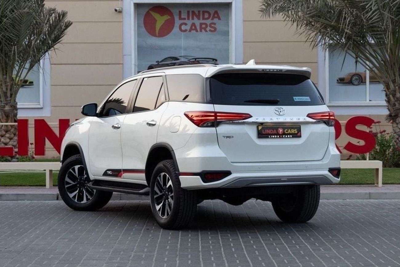تويوتا فورتونر Toyota Fortuner TRD Sportivo 2018 GCC (LOW MILEAGE) under Warranty with Flexible Down-Payment.