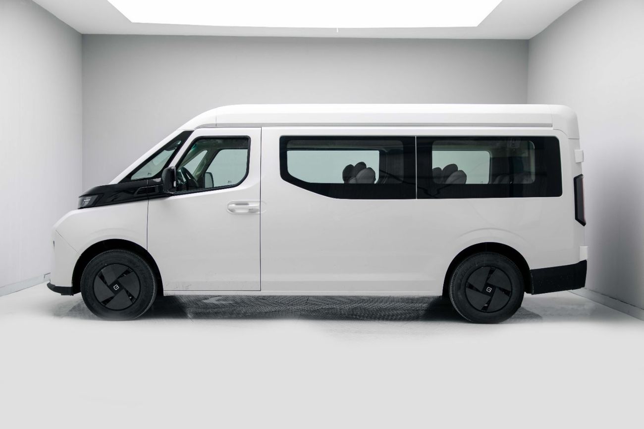 جيلي فيريزون 2025 Farizon Super Van - White inside Black | Export Only