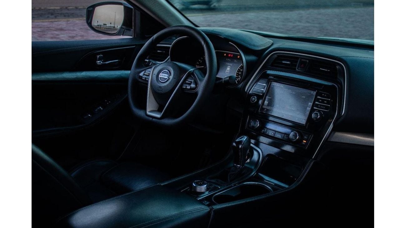 Nissan Maxima SV