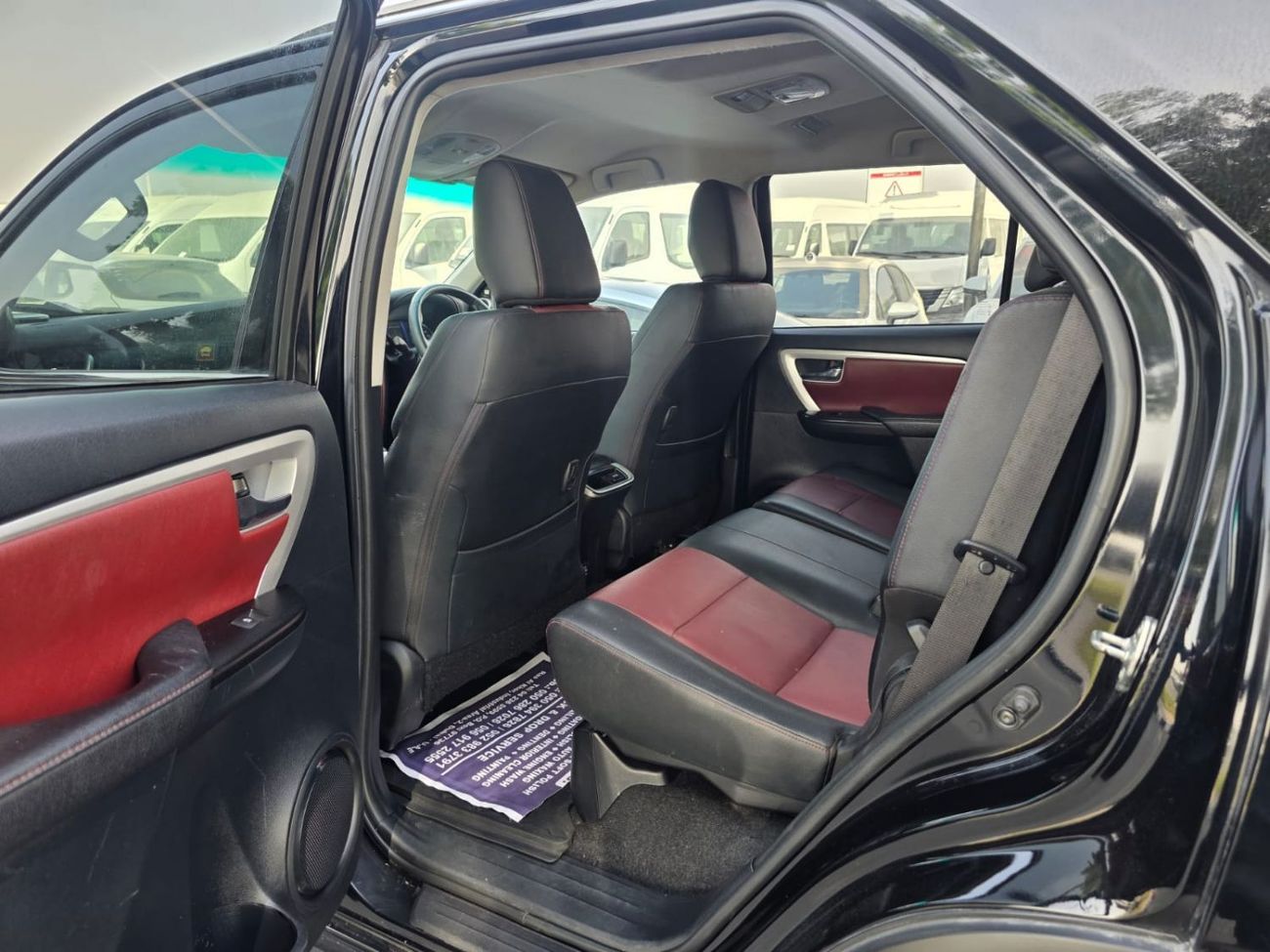 Toyota Fortuner DIESEL ENGINE RIGHT HAND DRIVE 2800 CC AUTO TRANSMISSION ONLY FOR EXPORT