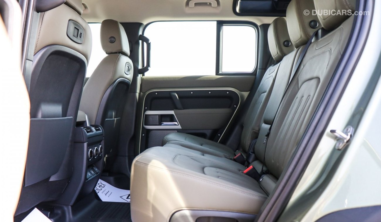 لاند روفر ديفيندر DEFENDER P300 7 SEATS