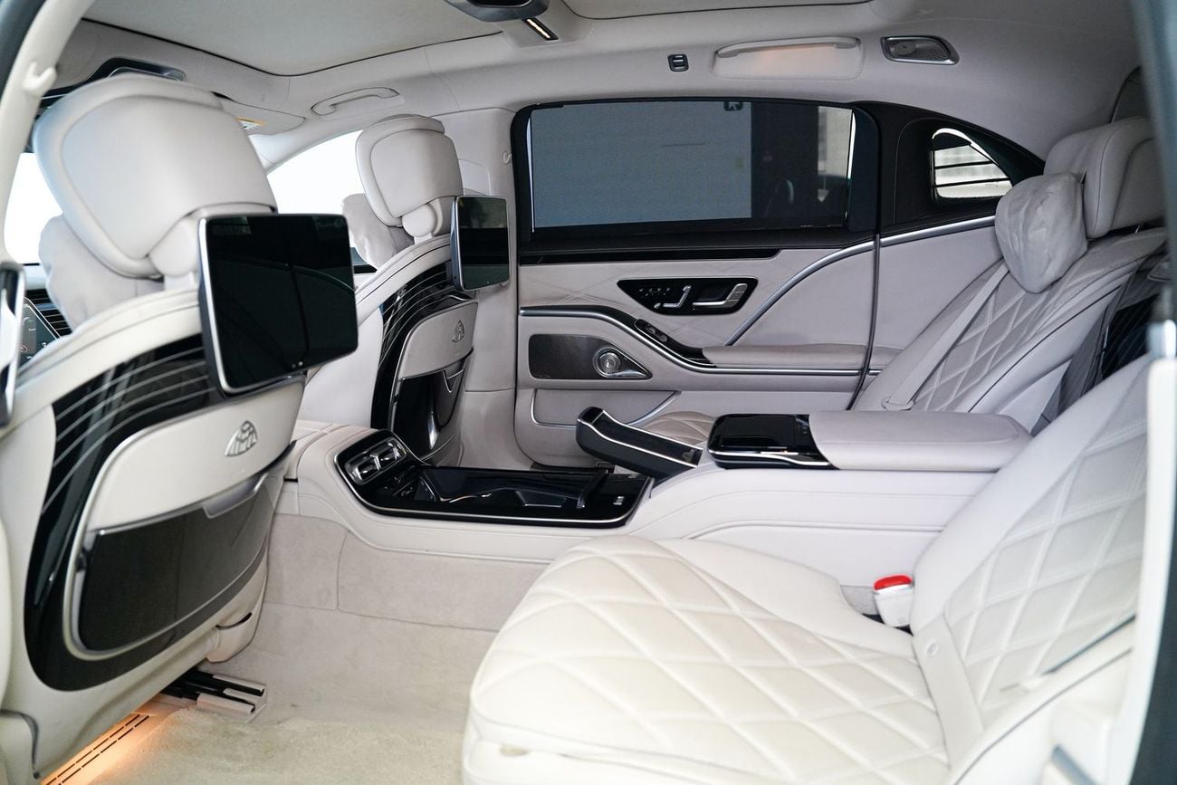 مرسيدس مايباخ S680 مايباخ