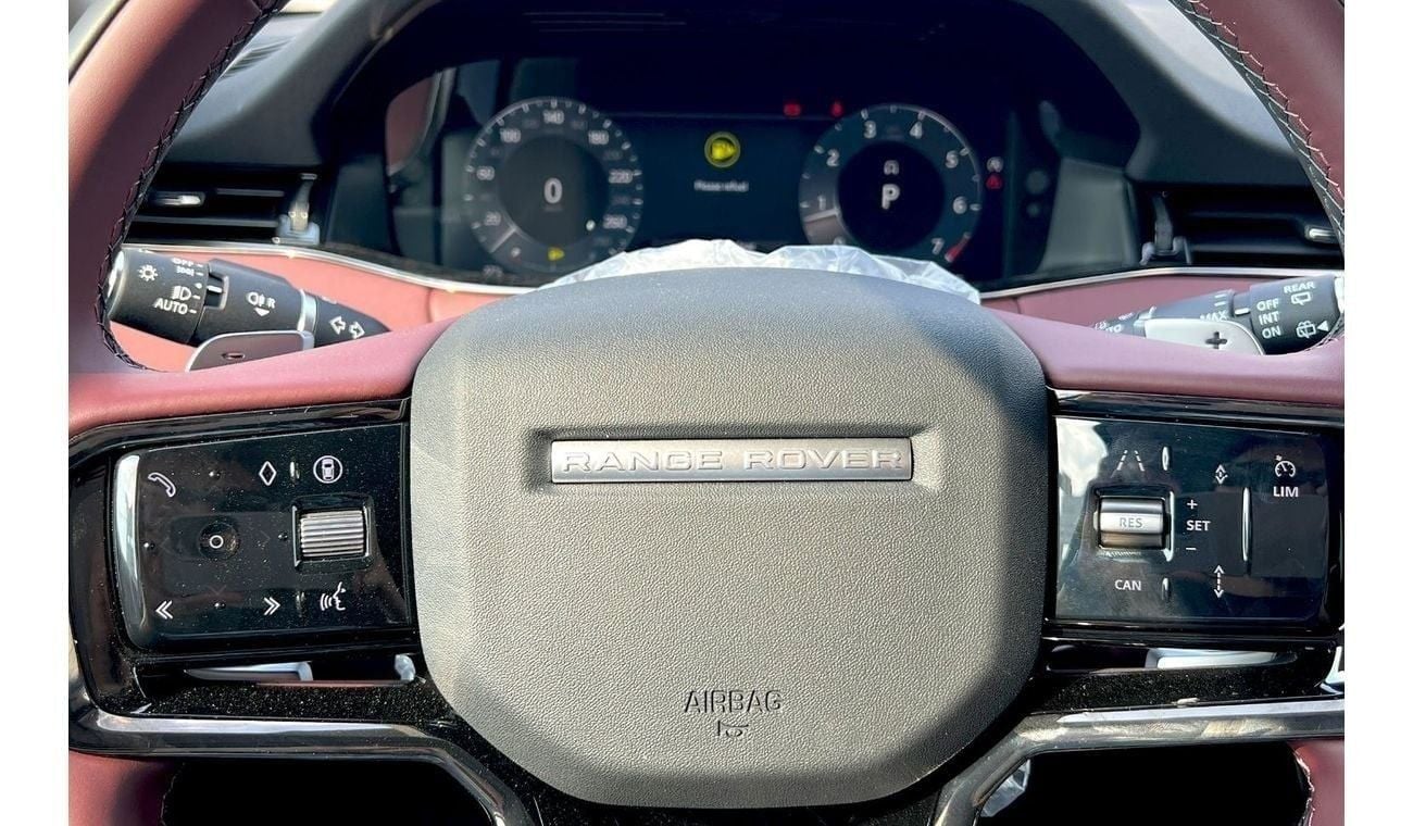 Land Rover Range Rover Evoque White /2025/21KM/ mild hybrid Long wheel base EXPORT ONLY