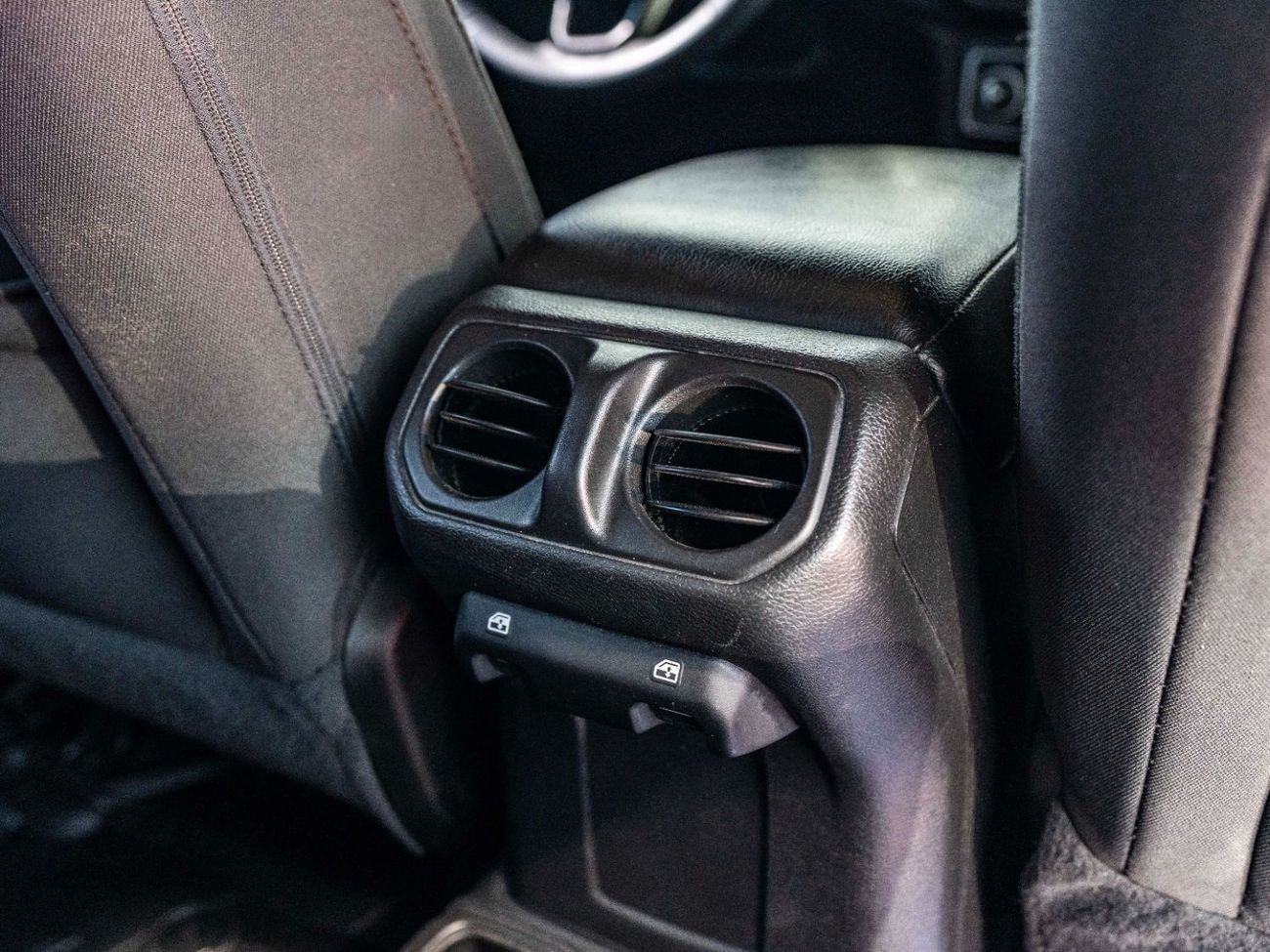 Jeep Wrangler Sport 3.6L A/T (5 Seater)