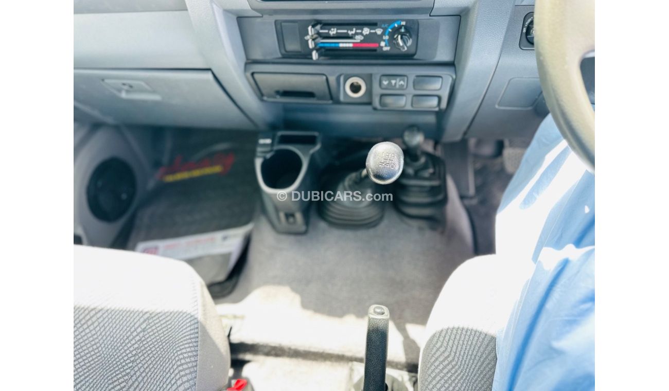 Toyota Land Cruiser Pick Up Land Cruiser double cabin