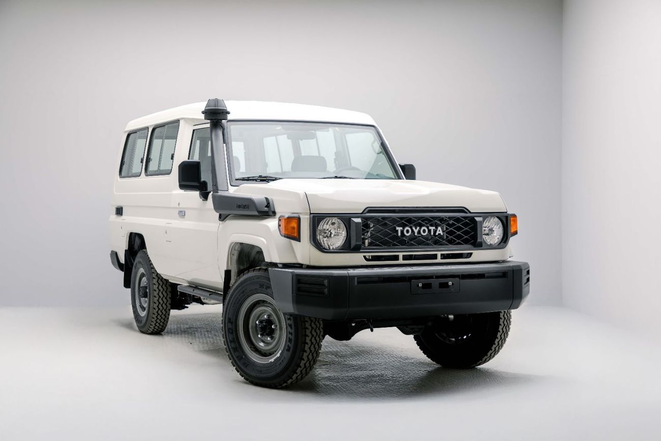 Toyota Land Cruiser 70 LC78 Hardtop 4.2L - 3 Door - Manual - White Inside Bluish Grey | Export Only