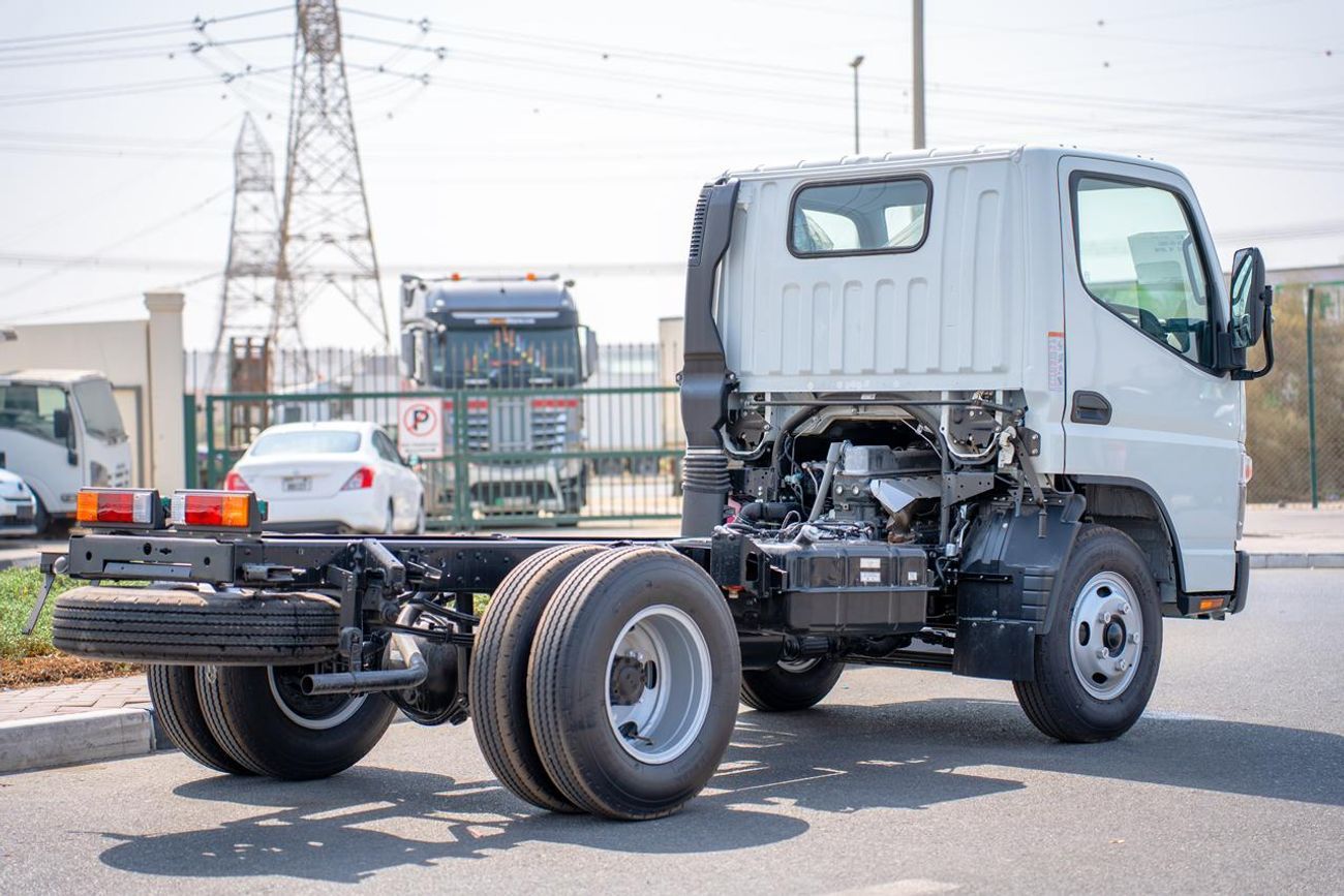 ميتسوبيشي فوسو كانتير Mitsubishi Fuso Canter 2025 4.2L Diesel one Tunk  Manual
