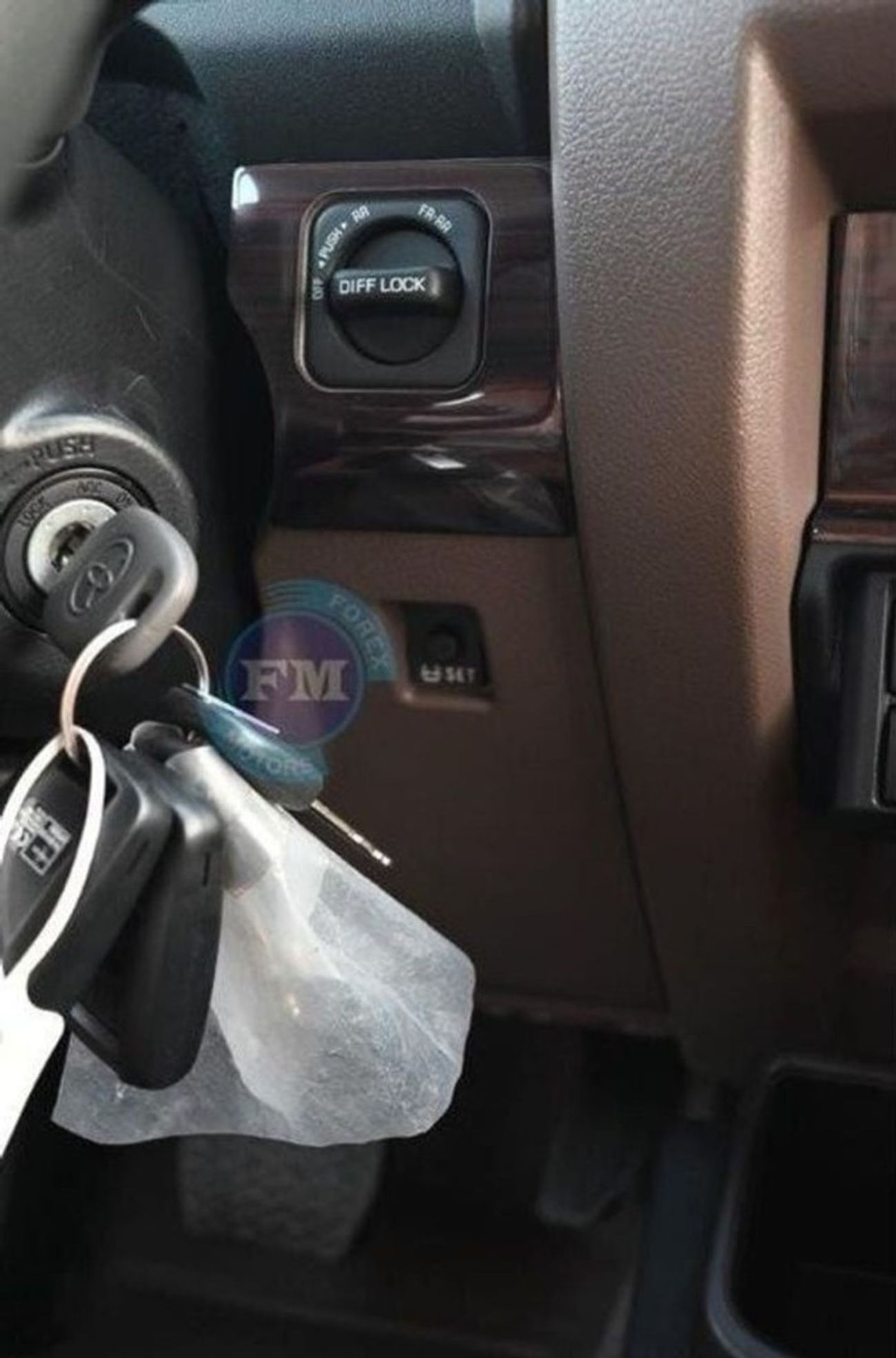 Toyota Land Cruiser 70 71 SDLX V6 4.0L Petrol 4WD Automatic