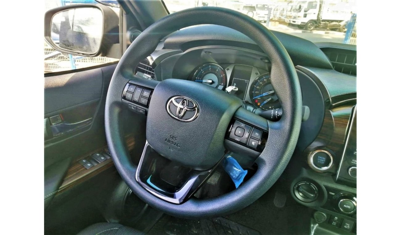 تويوتا هيلوكس Toyota Hilux 2.8  full option manual