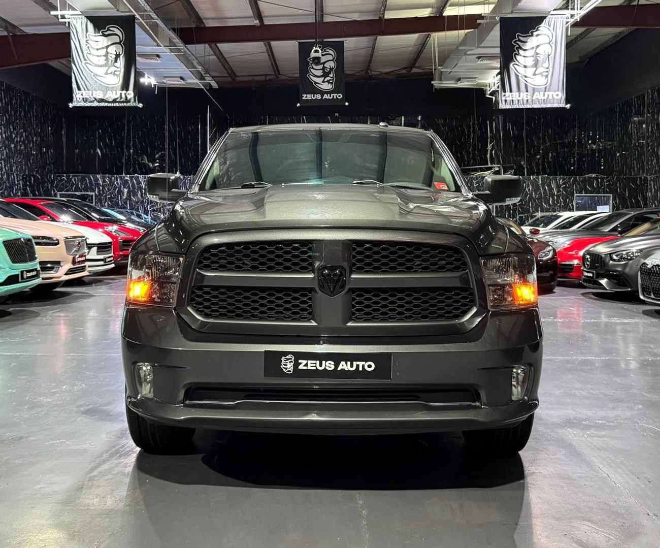 Dodge RAM 1500 Dodge RAM 1500  |  5.7 L HEMI V8 VVT | 8 Speed | GCC |