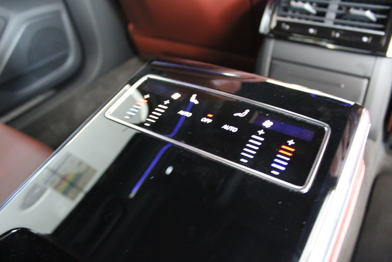 أودي A8 A8L 55 TFSI quattro 340hp Business Edition (Ref#5779)