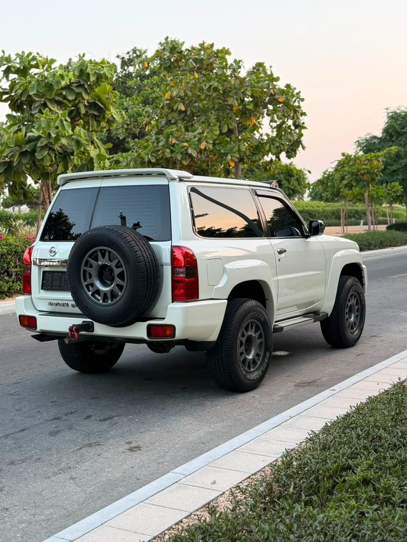Nissan Patrol HT SAFARI