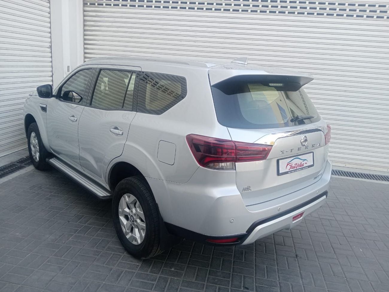 نيسان إكستيرا Titanium 2.5L 4WD