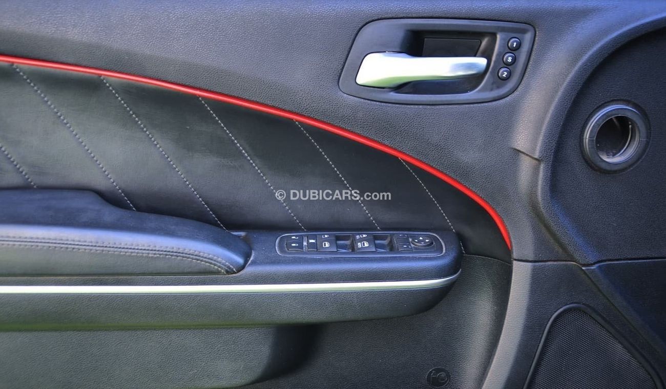 Dodge Charger R/T Road Track SOLD!!!!R/T Road Track R/T Road Track Charger R/T Hemi V8 5.7L 2016/ FullOption/ SRT 