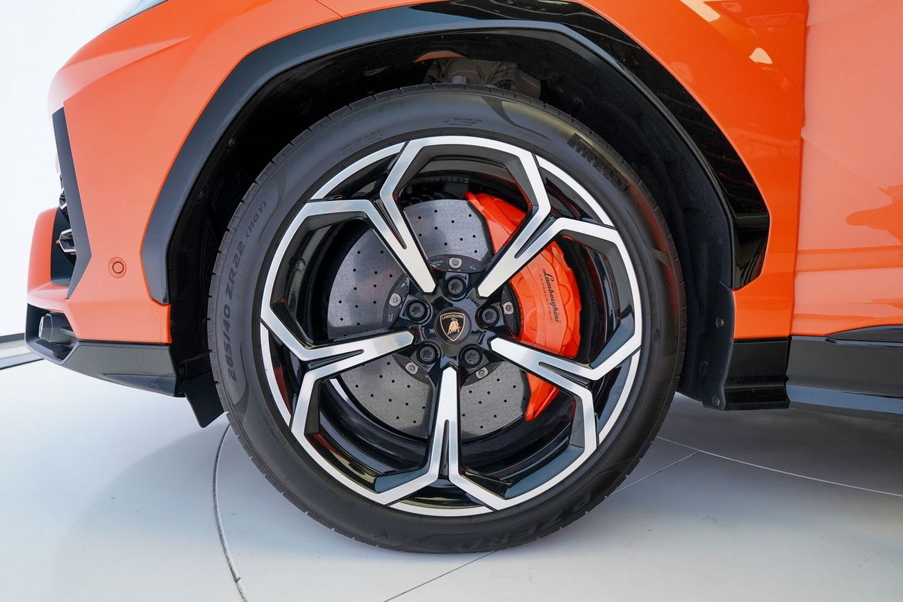 Lamborghini Urus STD 4.0T V8