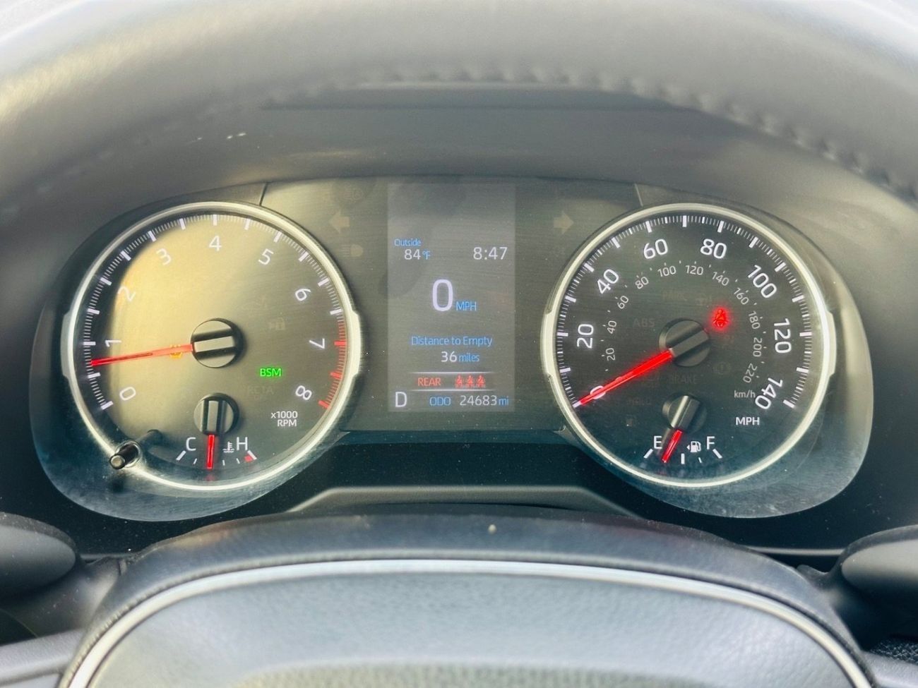 Toyota RAV4 XLE premium, sunroof,leather seats,JBL ,limited rims