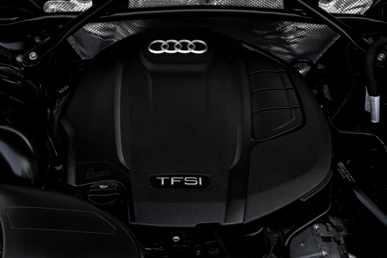 أودي Q5 Q5 S-Line | 3,330 P.M | 0% Downpayment | Audi Q5 S-line | Audi Warranty! | Ramadan Offer!