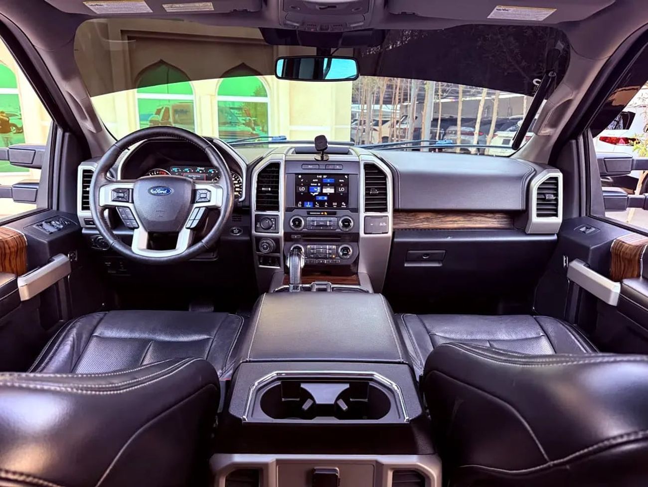 Ford F-150 LARIAT SUPER LUX+SPORTS PK | Canadian Specs فورد فل اوبشن بحالة ممتازة