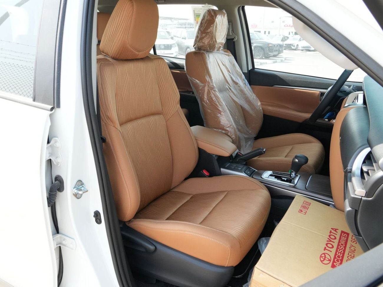 Toyota Fortuner 2026 TOYOTA FORTUNER 2.7L PETROL AT 4WD GCC BRAND NEW 0KM