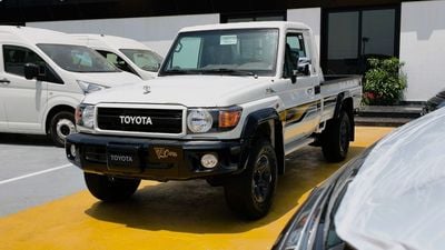 Toyota Land Cruiser Pick Up TOYOTA LC 70 LX V6 70th Anniversary