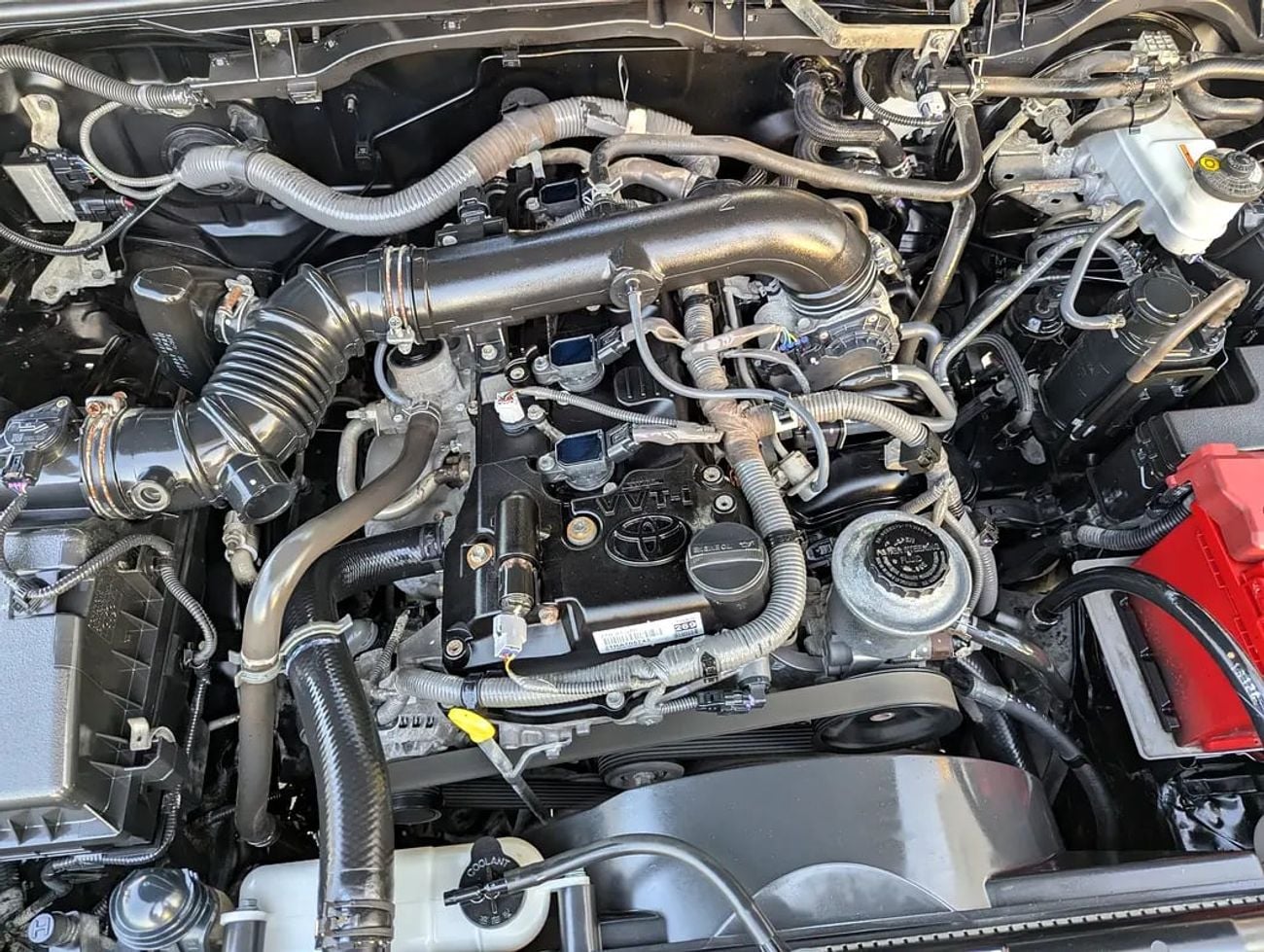 Toyota Hilux GR Sport Facelifted V4 2.7L GCC Specs In Excellent Condition