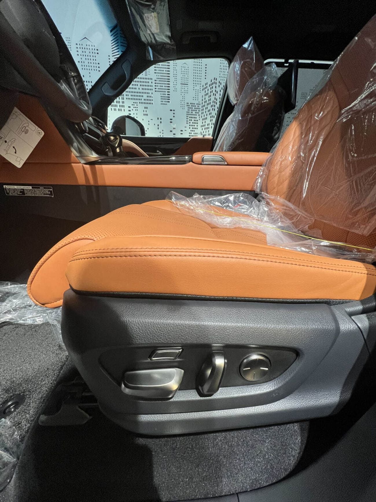 Lexus LX 600 3.5l PETROL A/T VIP 4 SEATER FULL OPTION EUROPE SPECIFICATION