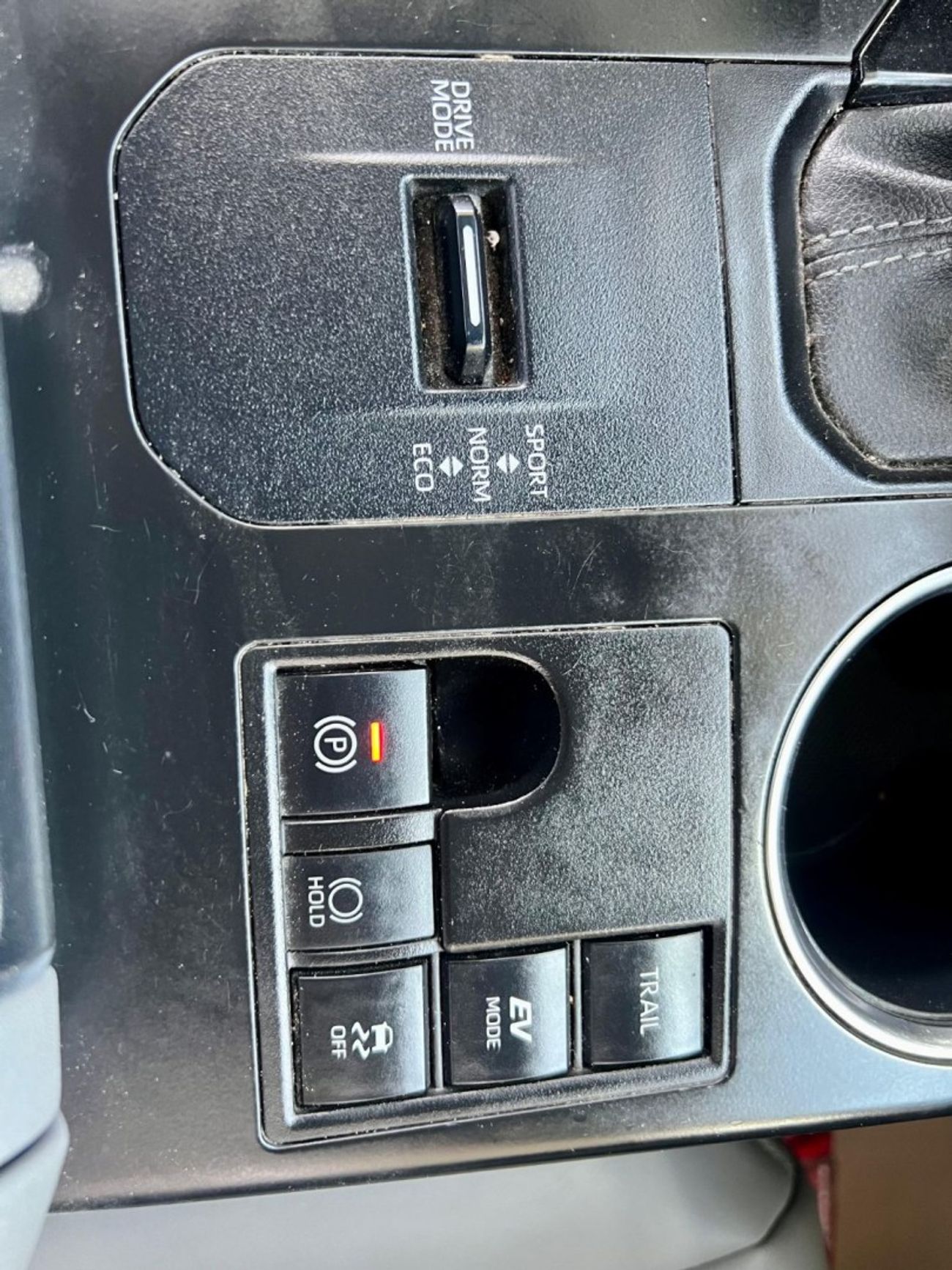 Toyota Highlander Hybrid  warranty one year bank financie available