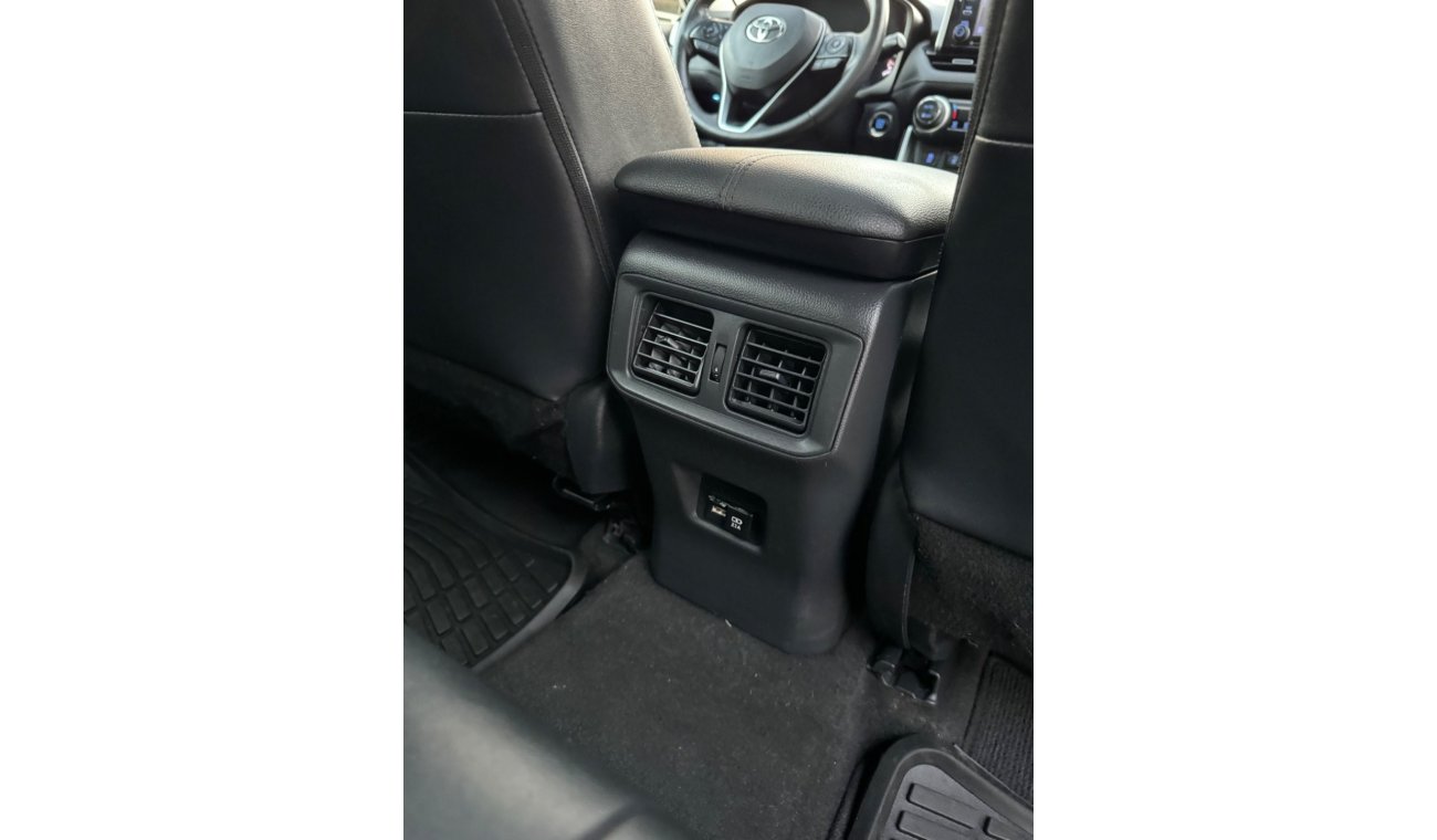 Toyota RAV4 2019 LIMITED PREMIUM AWD 2 KEYS USA IMPORTED