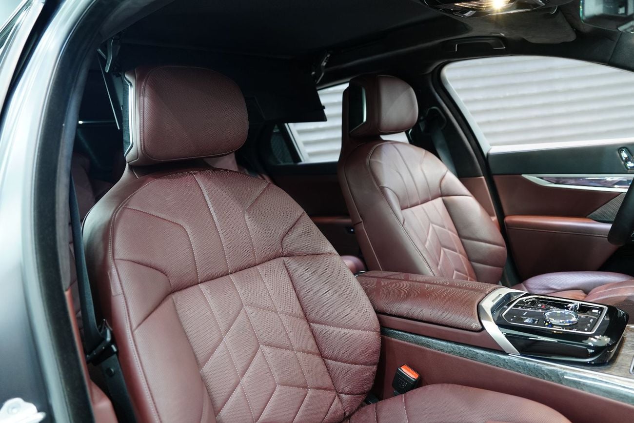 BMW 740i Shadowline Exterior Pack, Executive Lounge, Theater Screen, AGMC Warr + Serv!!