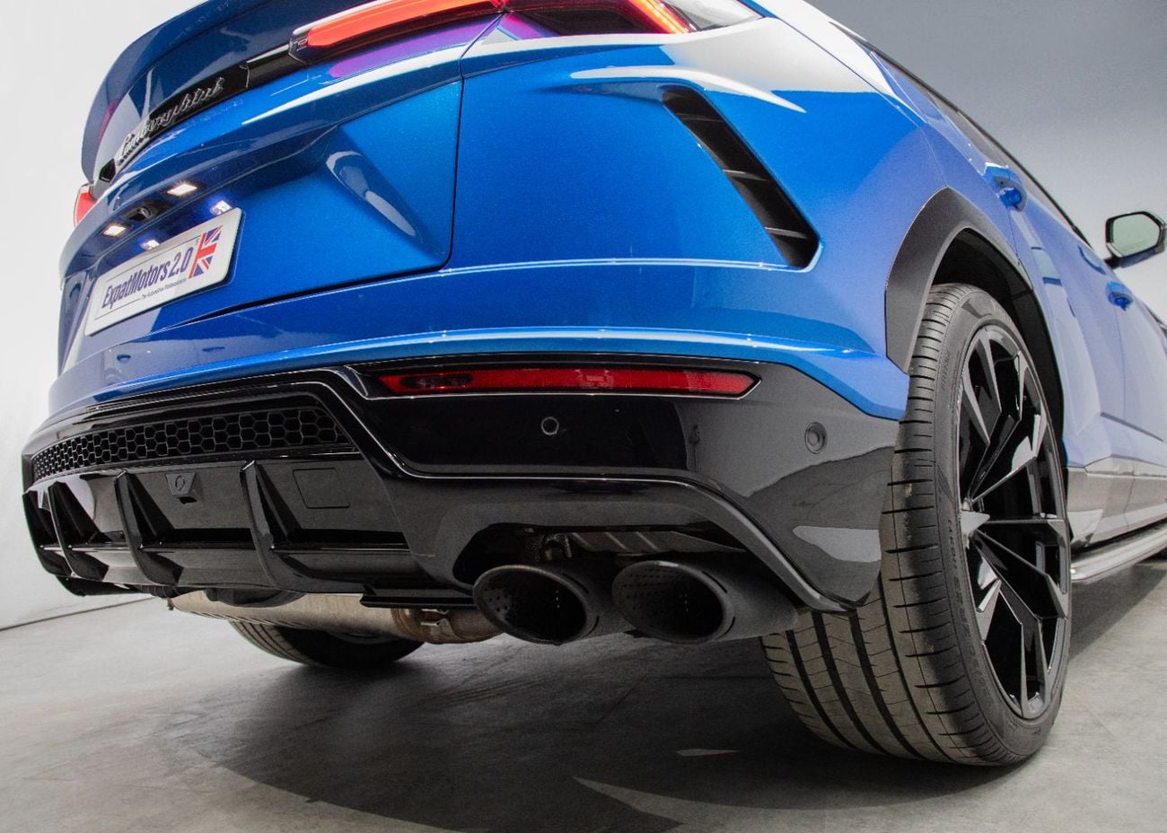 Lamborghini Urus STD 4.0T V8