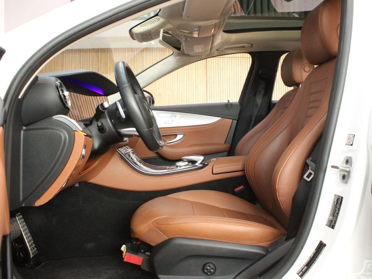 مرسيدس بنز E300 - 2020 MB E300 AMG KIT