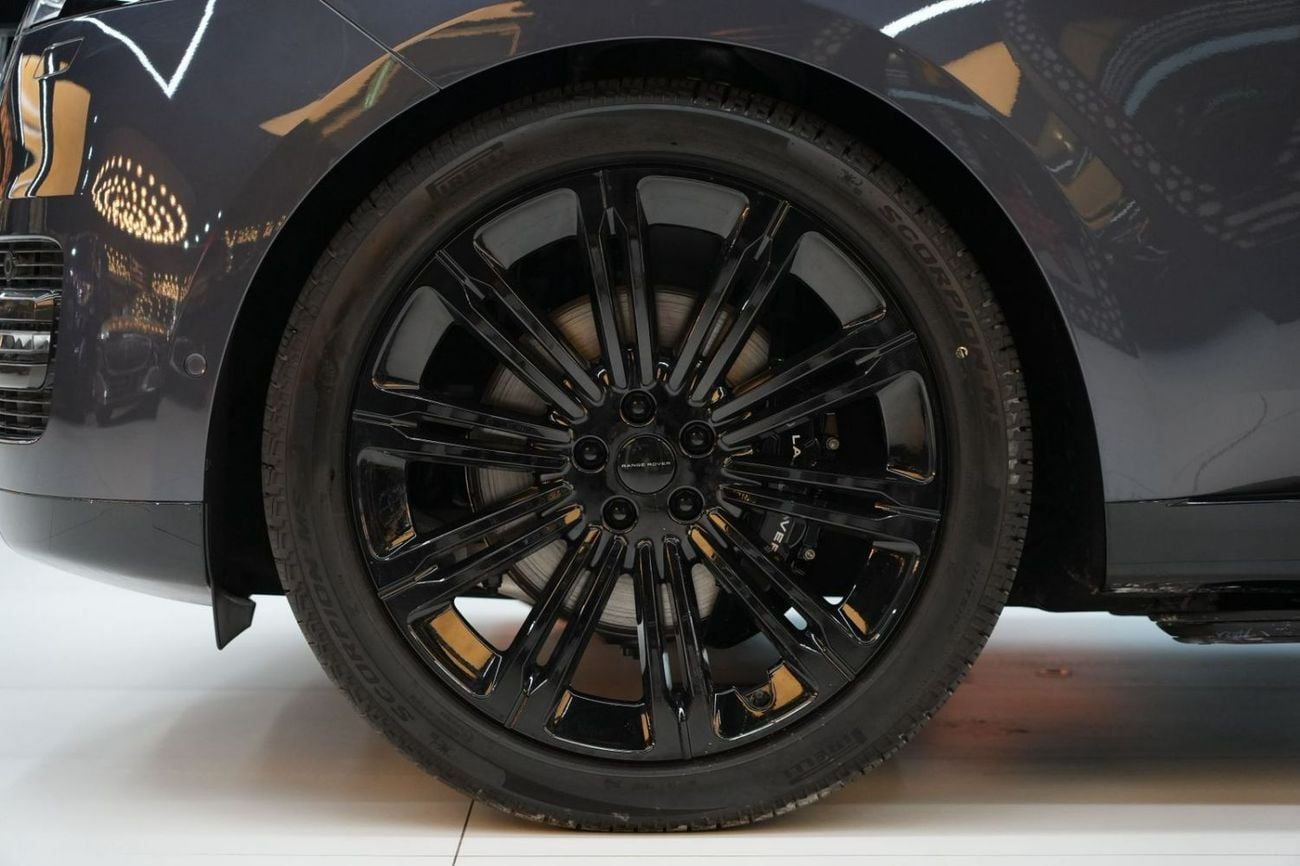 Land Rover Range Rover Land Rover Range Rover Vogue HSE 2026 - GCC Specs - Pristine Condition