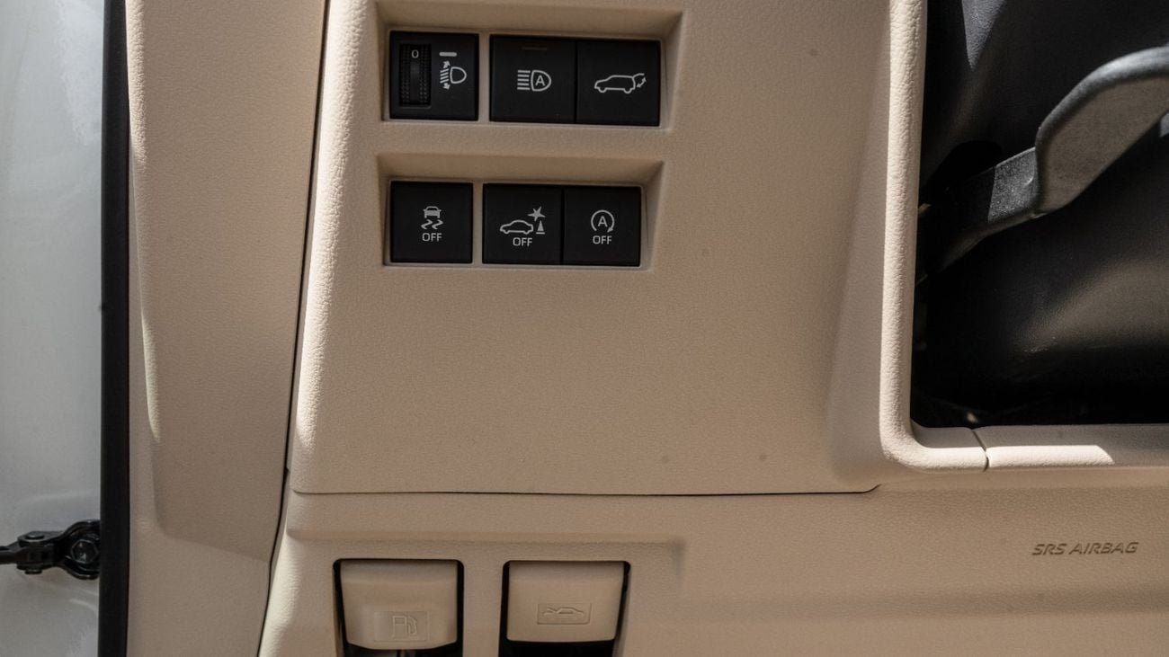 تويوتا لاند كروزر Toyota Land cruiser GXR TT 3.5L Petrol AT Full Option 2026